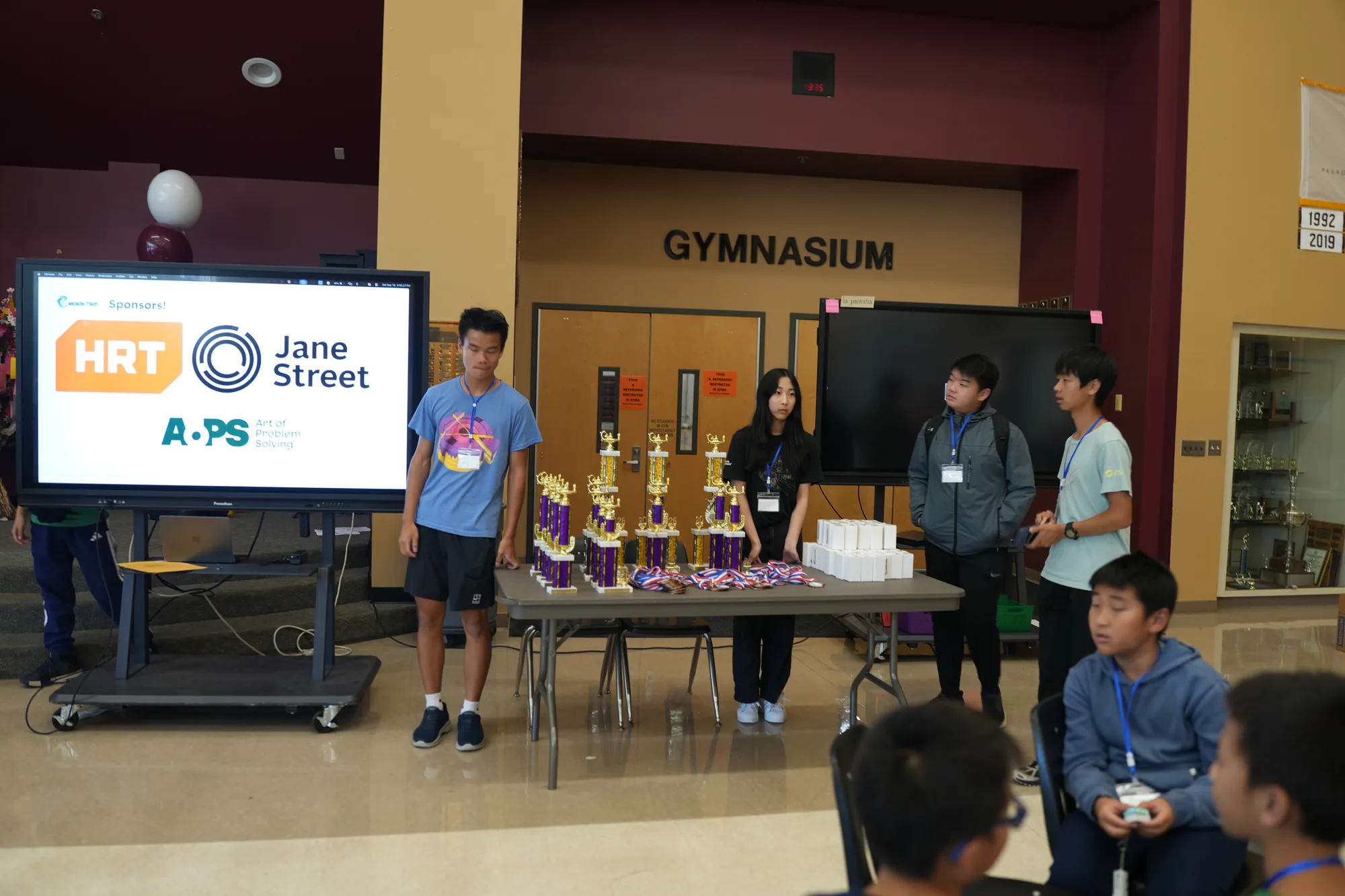 Award ceremony starts!